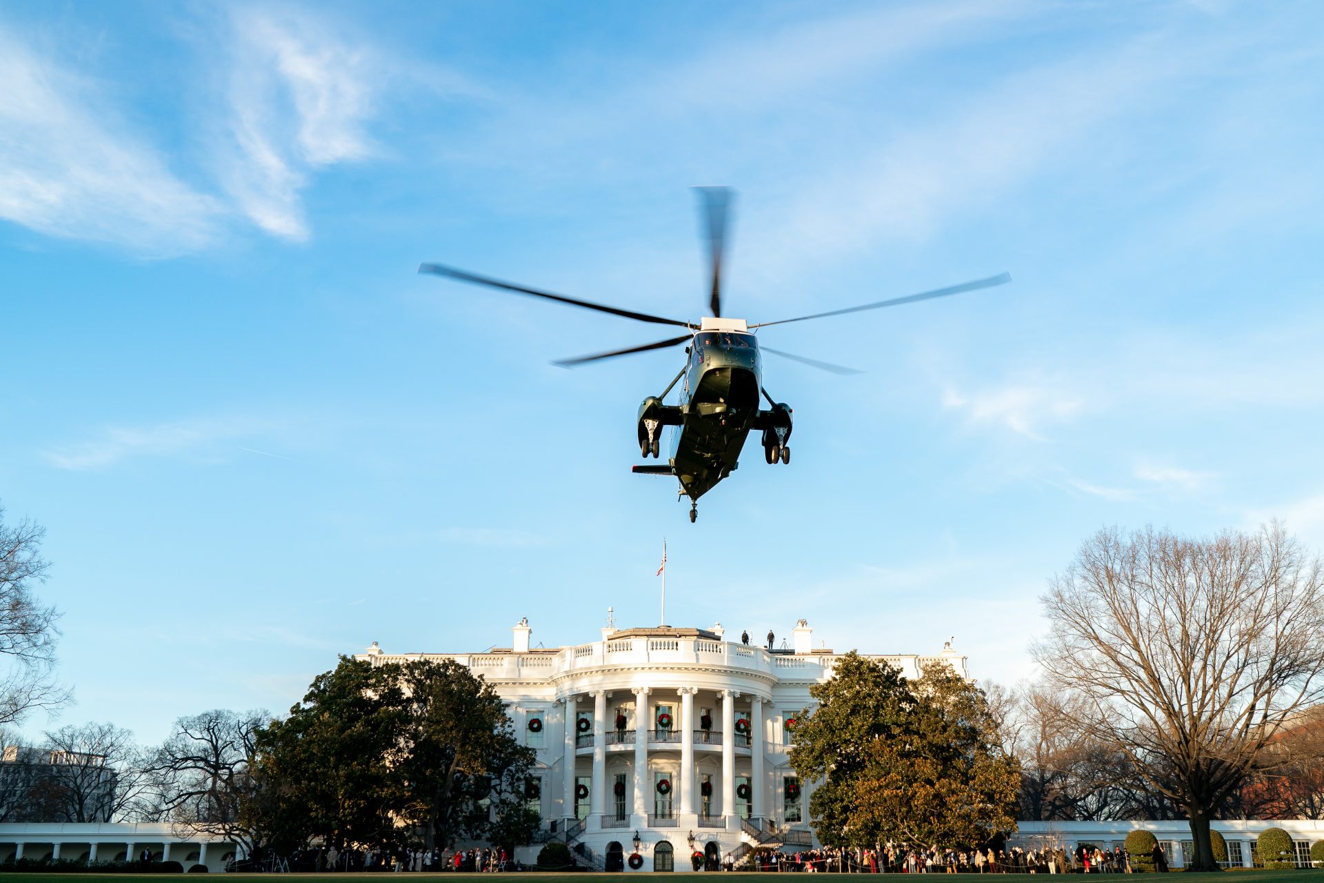 Marine One leaves the White House